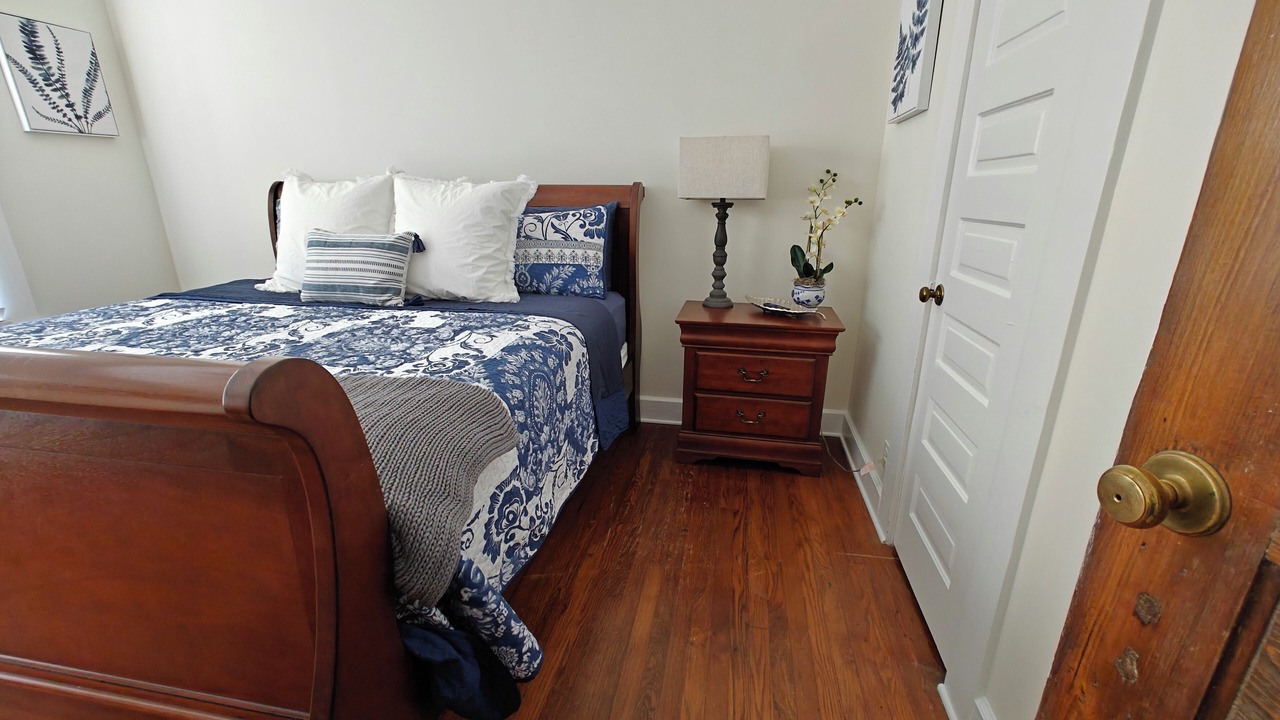 Photo of Bedroom in Albertville