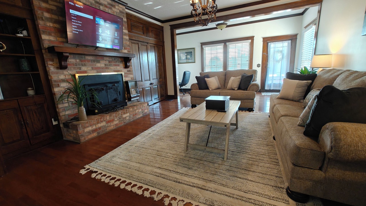 Photo of Livingroom in Albertville