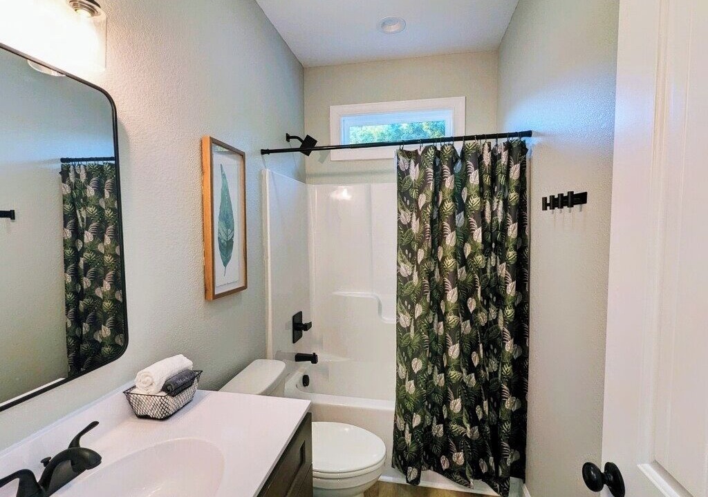 Photo of Bathroom in Elizabeth City