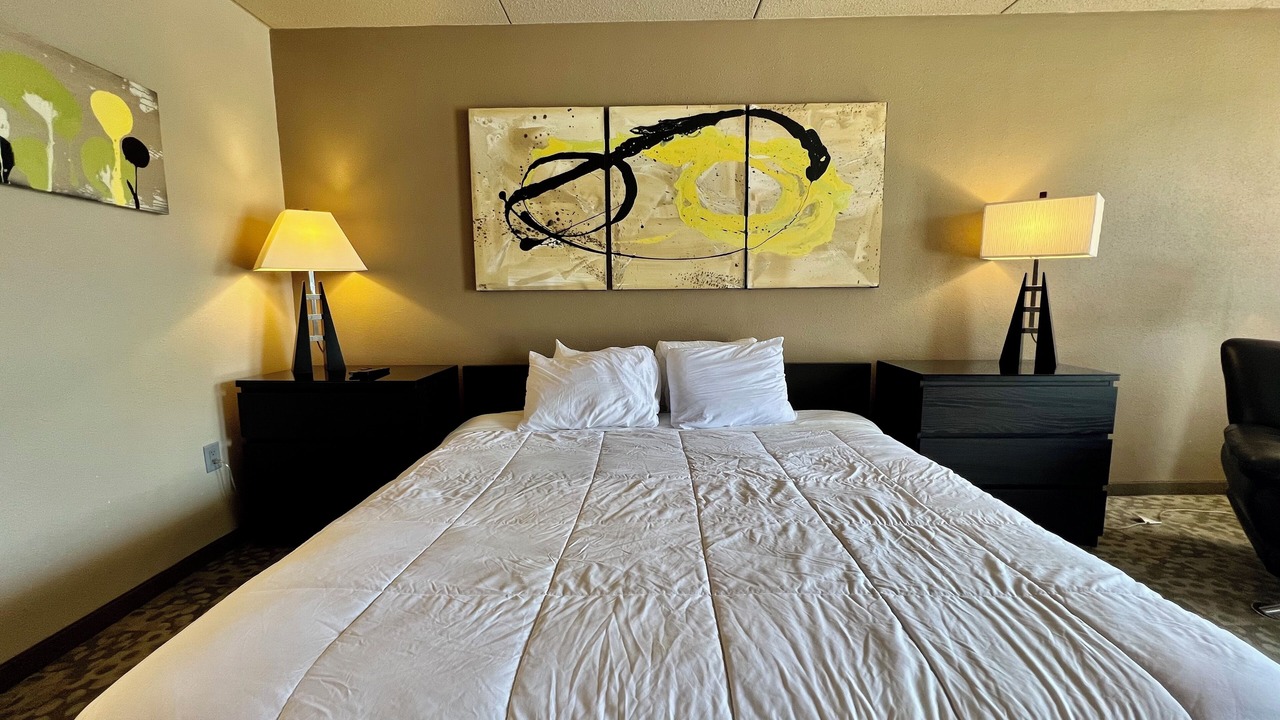 Photo of Bedroom in Cedar Falls