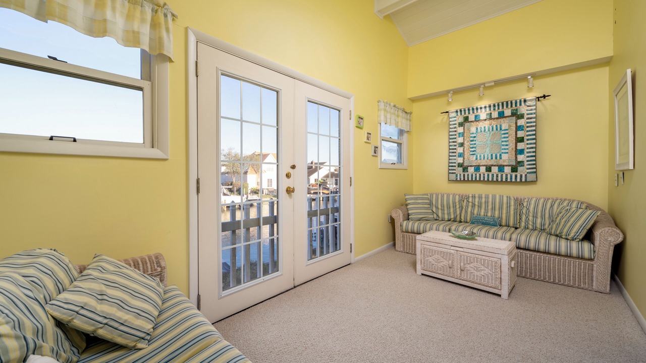 Photo of Livingroom in Ocean Pines