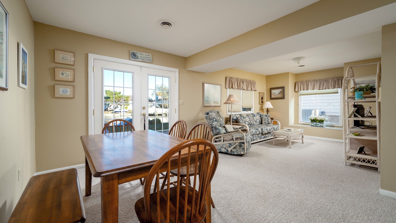 Photo of Livingroom in Ocean Pines
