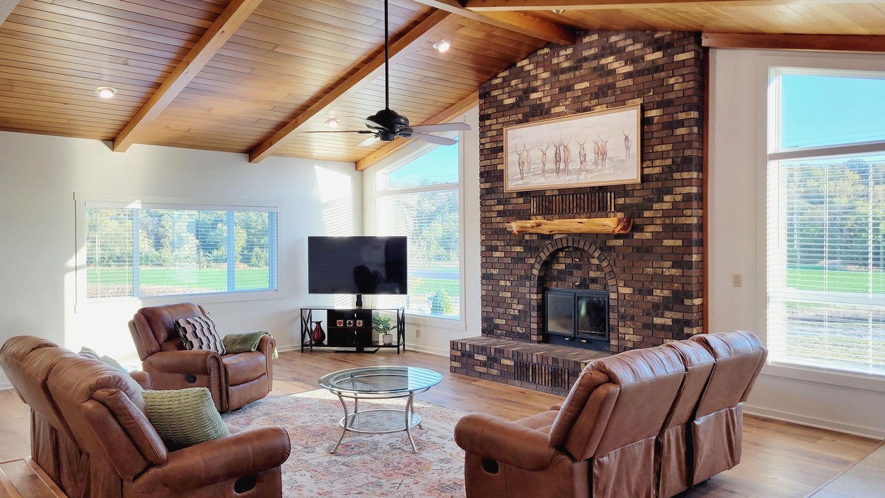Photo of Livingroom in Eldora