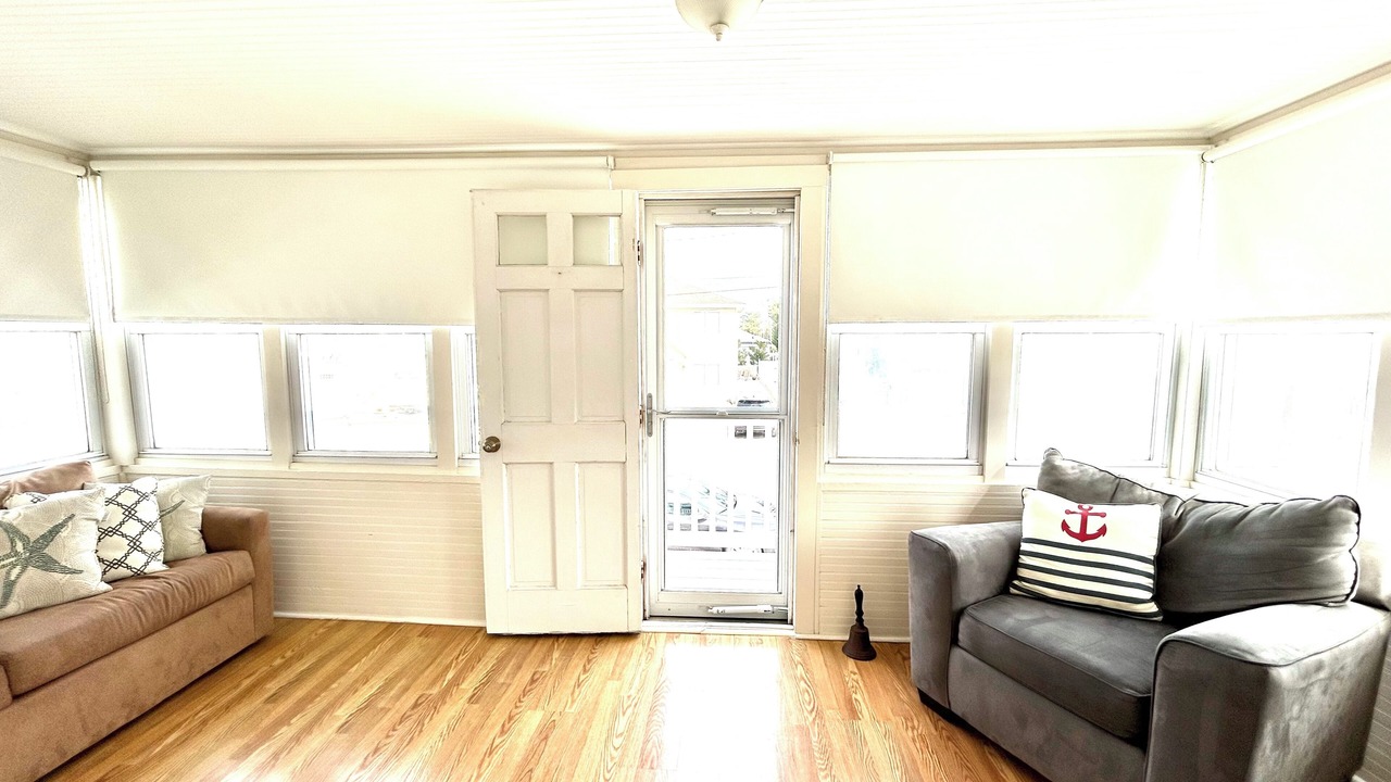 Photo of Livingroom in Surf City