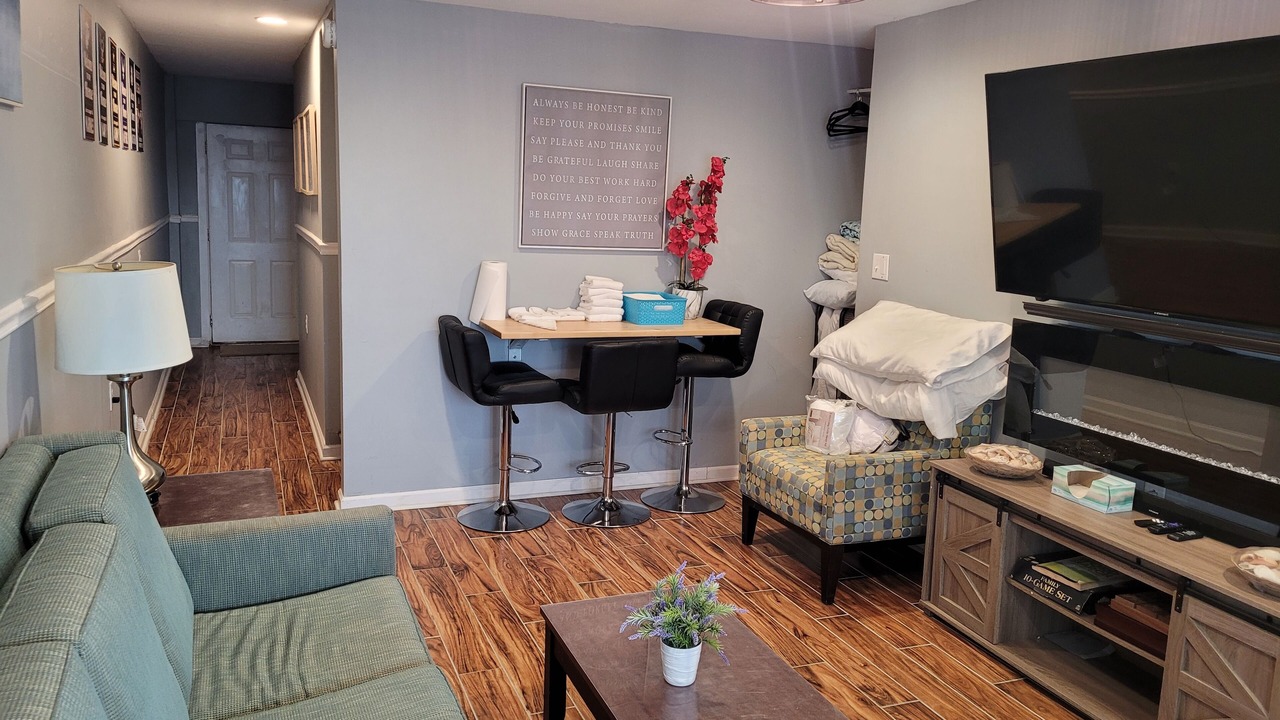 Photo of Livingroom in Jacksonville