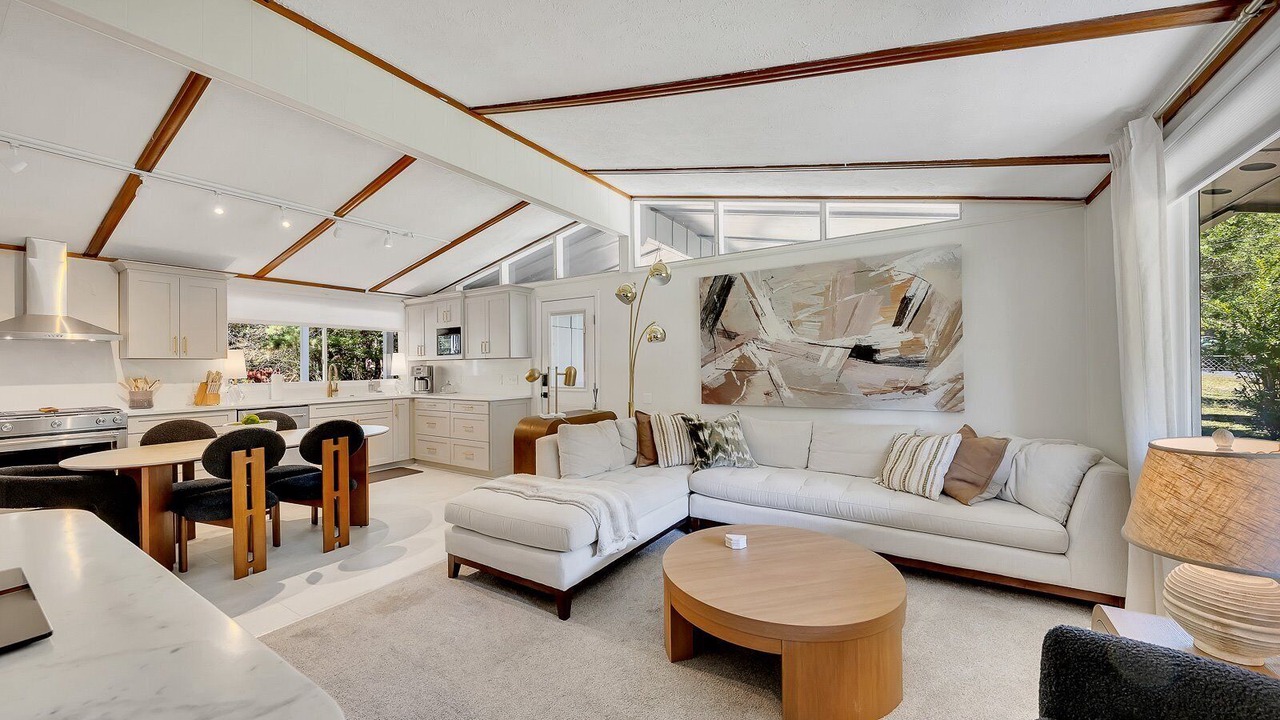 Photo of Livingroom in Woodstock