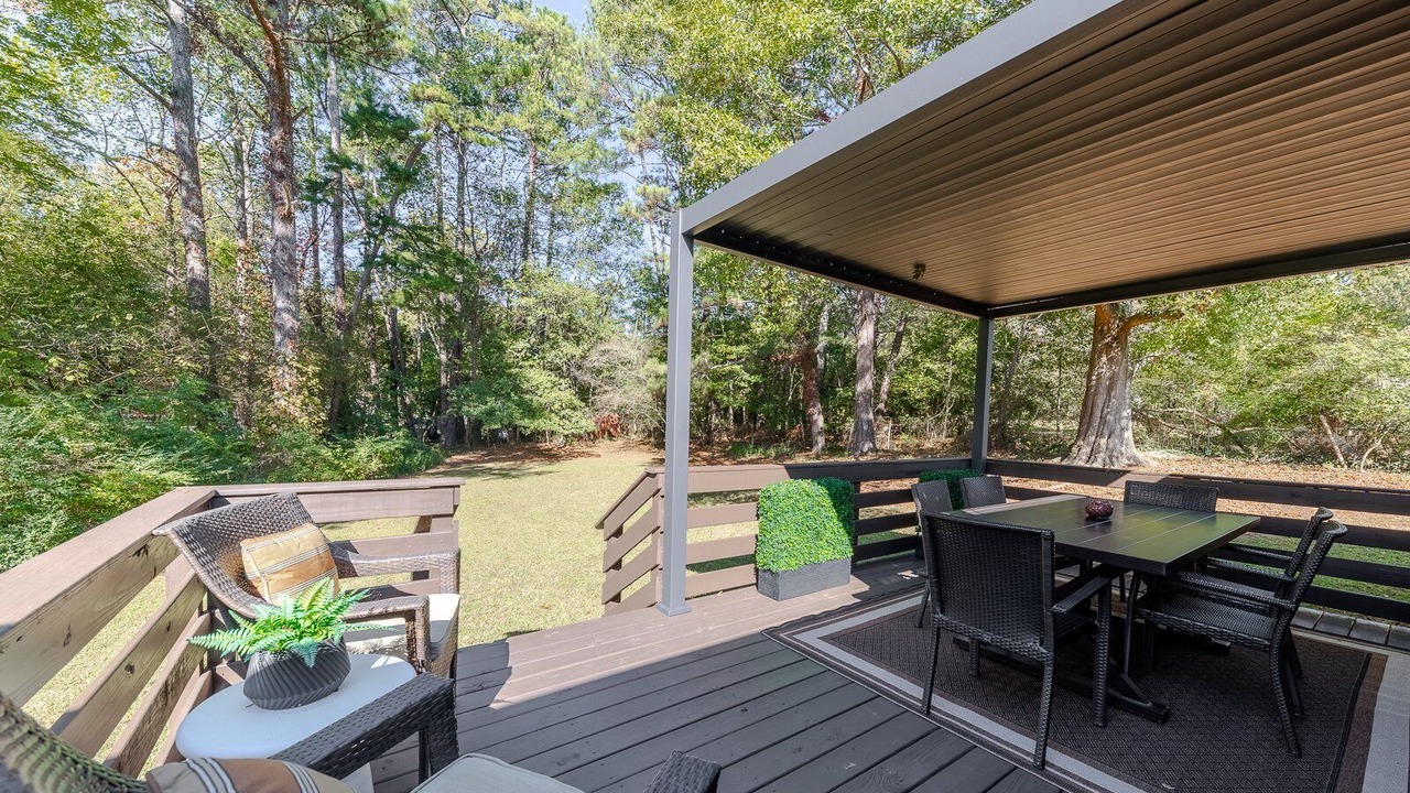 Photo of Outdoor in Woodstock