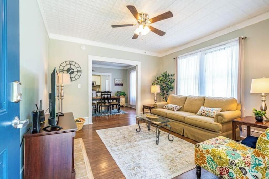 Photo of Livingroom in Decatur