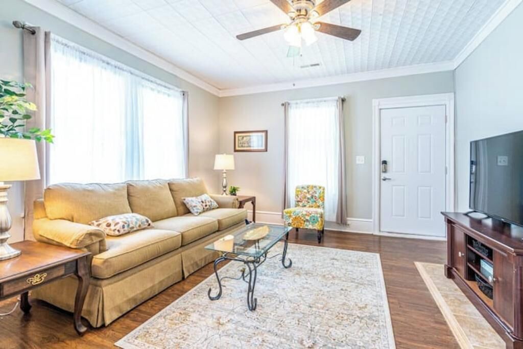 Photo of Livingroom in Decatur