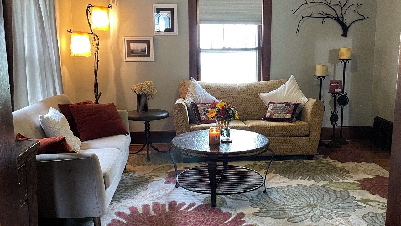 Photo of Livingroom in Algona