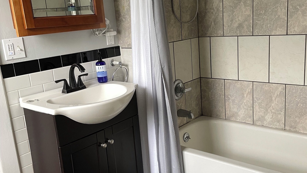 Photo of Bathroom in Algona