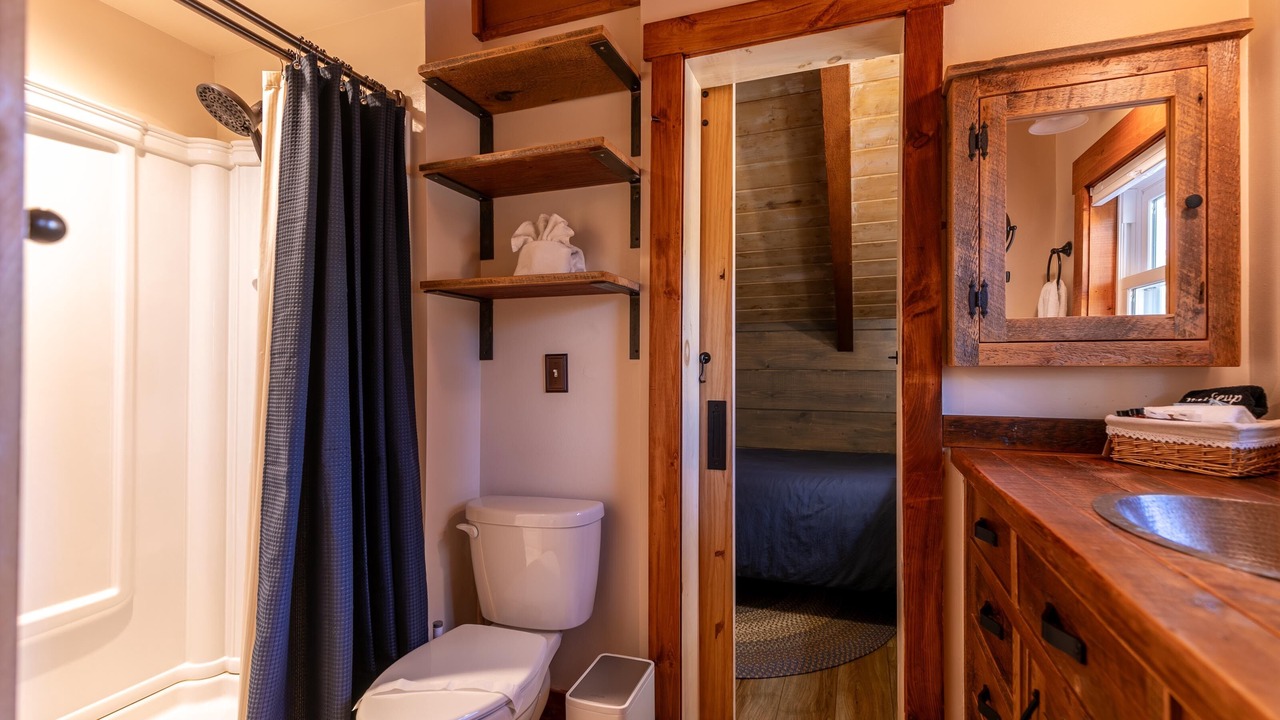 Photo of Bathroom in Newland