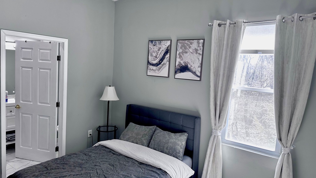 Photo of Bedroom in Glenwood