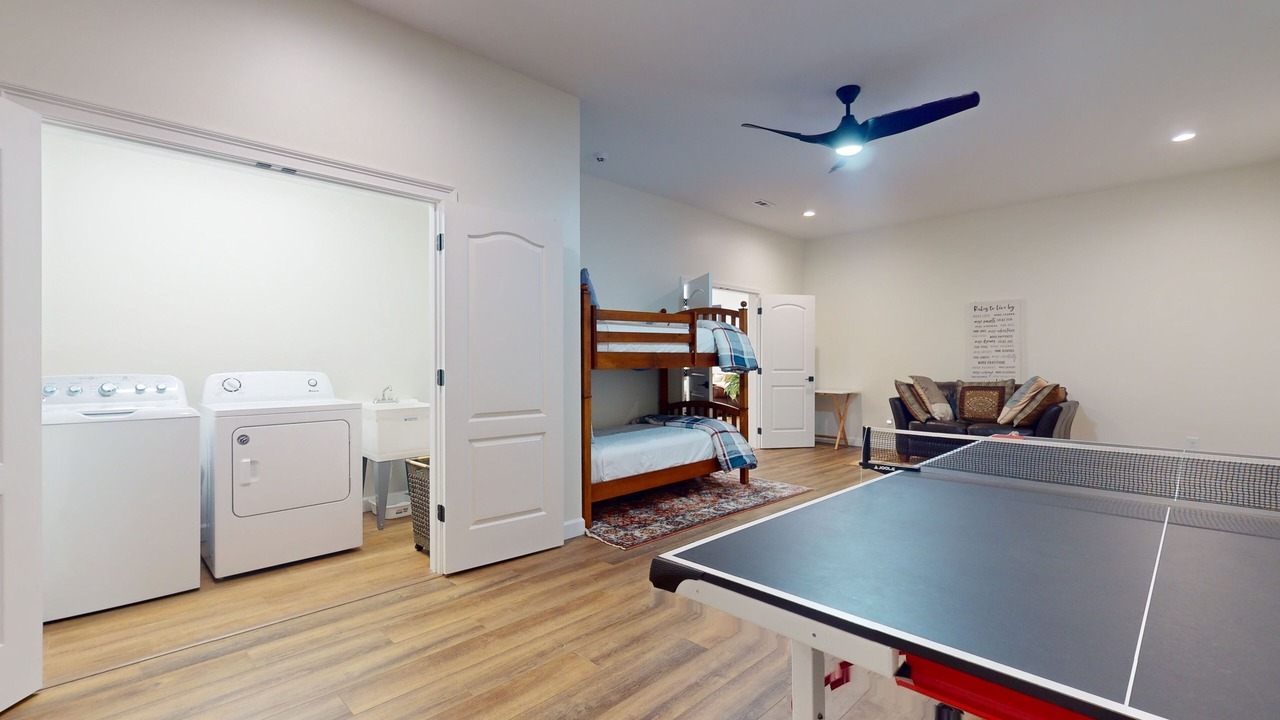 Photo of Bedroom in Adairsville