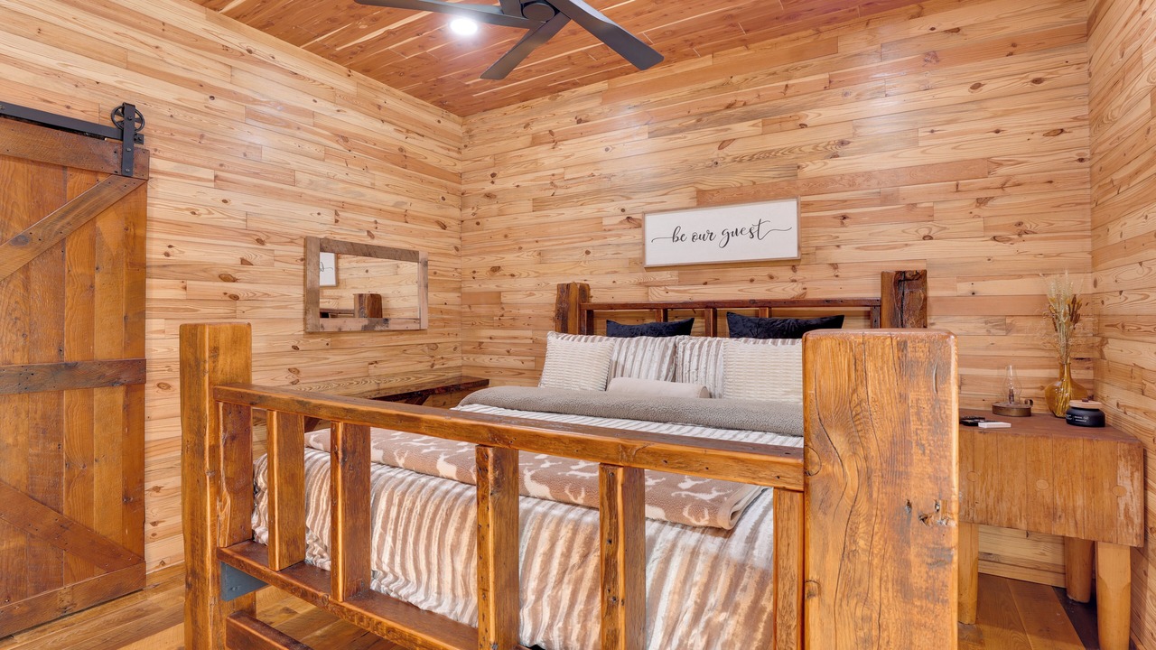 Photo of Bedroom in Galena