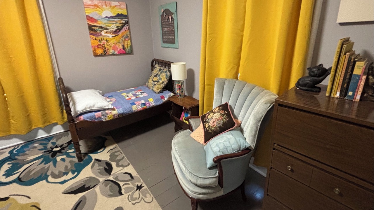 Photo of Bedroom in Le Claire