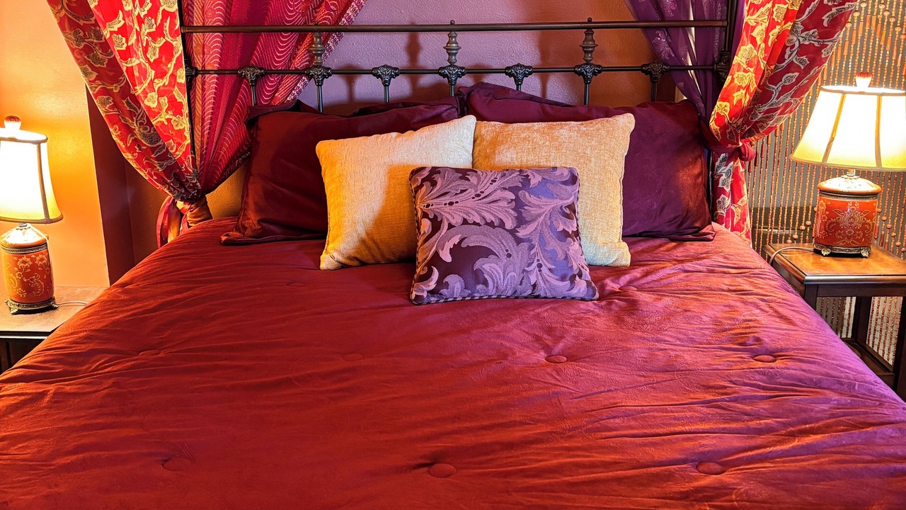 Photo of Bedroom in Le Claire