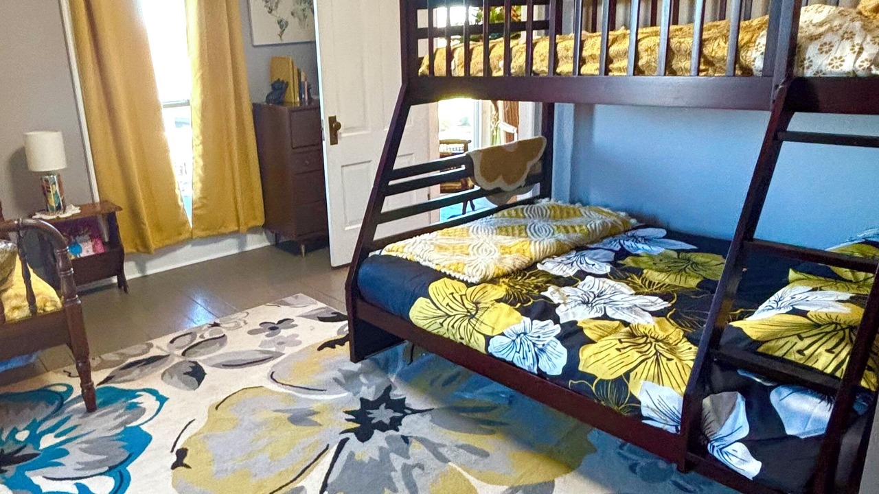 Photo of Bedroom in Le Claire