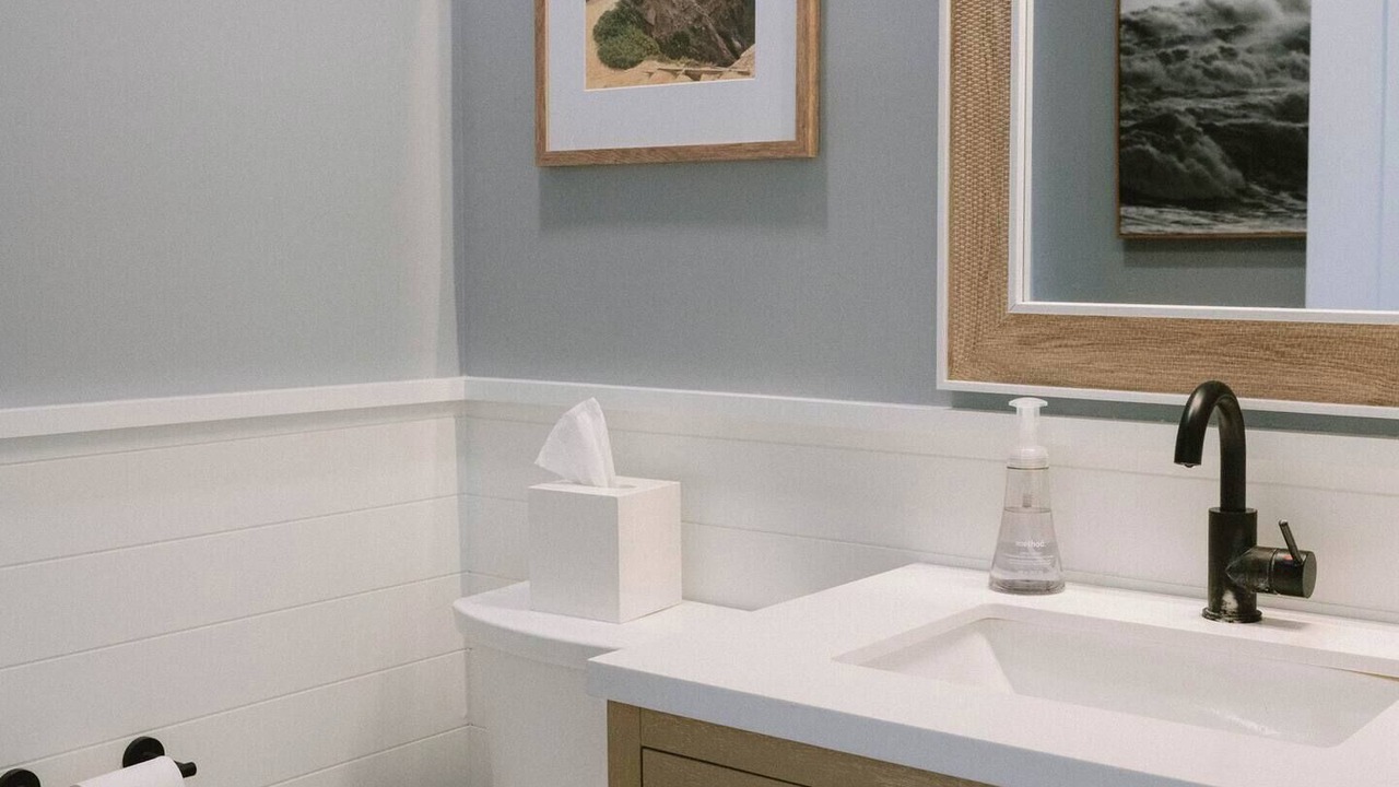 Photo of Bathroom in Surf City