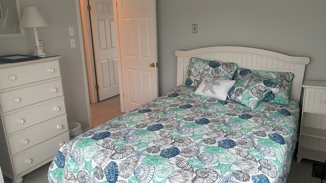 Photo of Bedroom in Townsend's Inlet