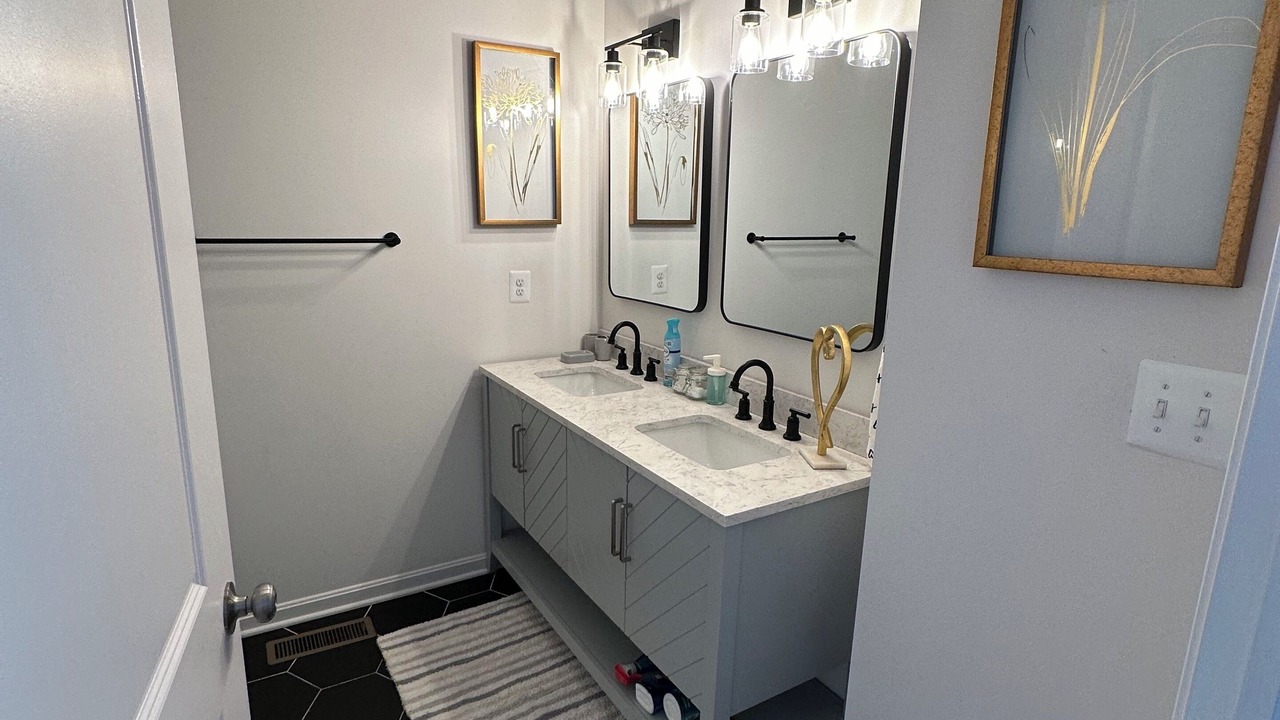 Photo of Bathroom in Glenham-Belford