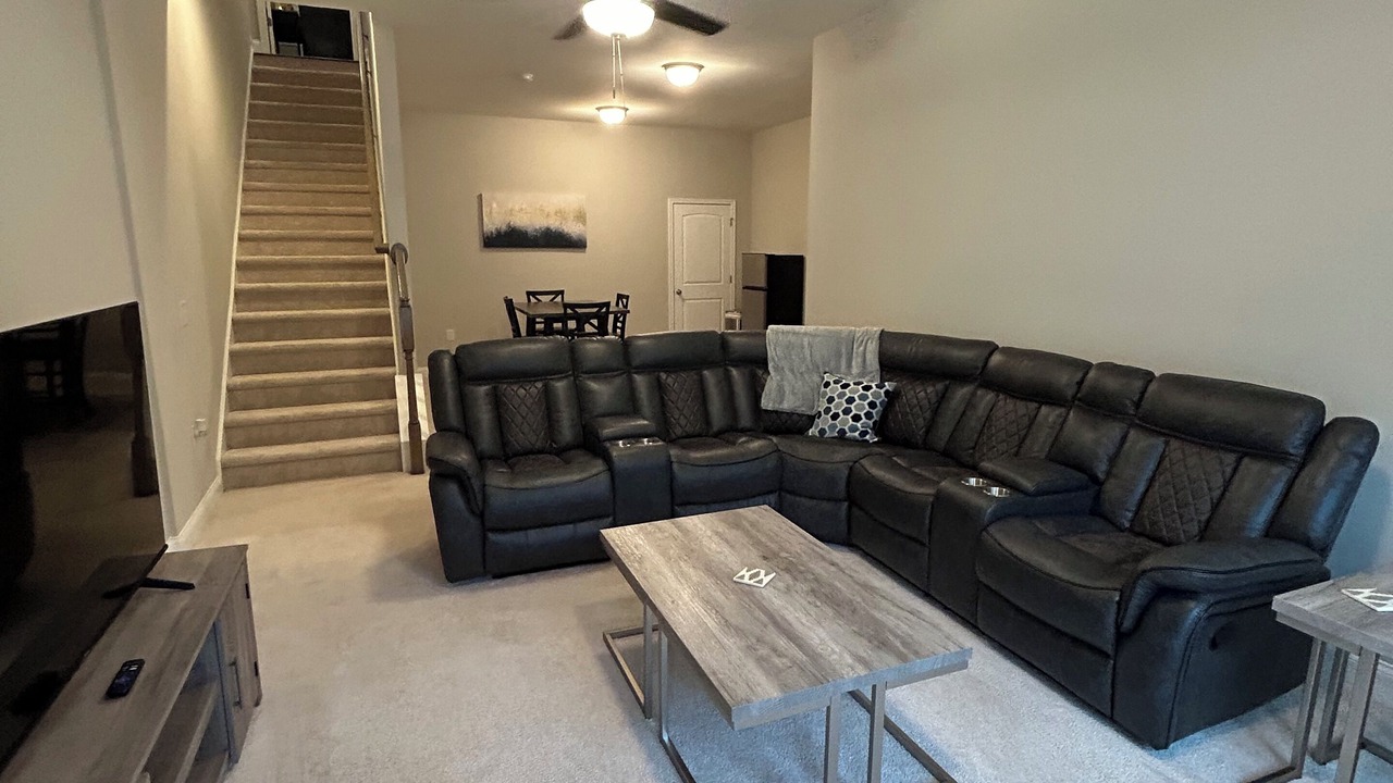 Photo of Livingroom in Southwest Raleigh