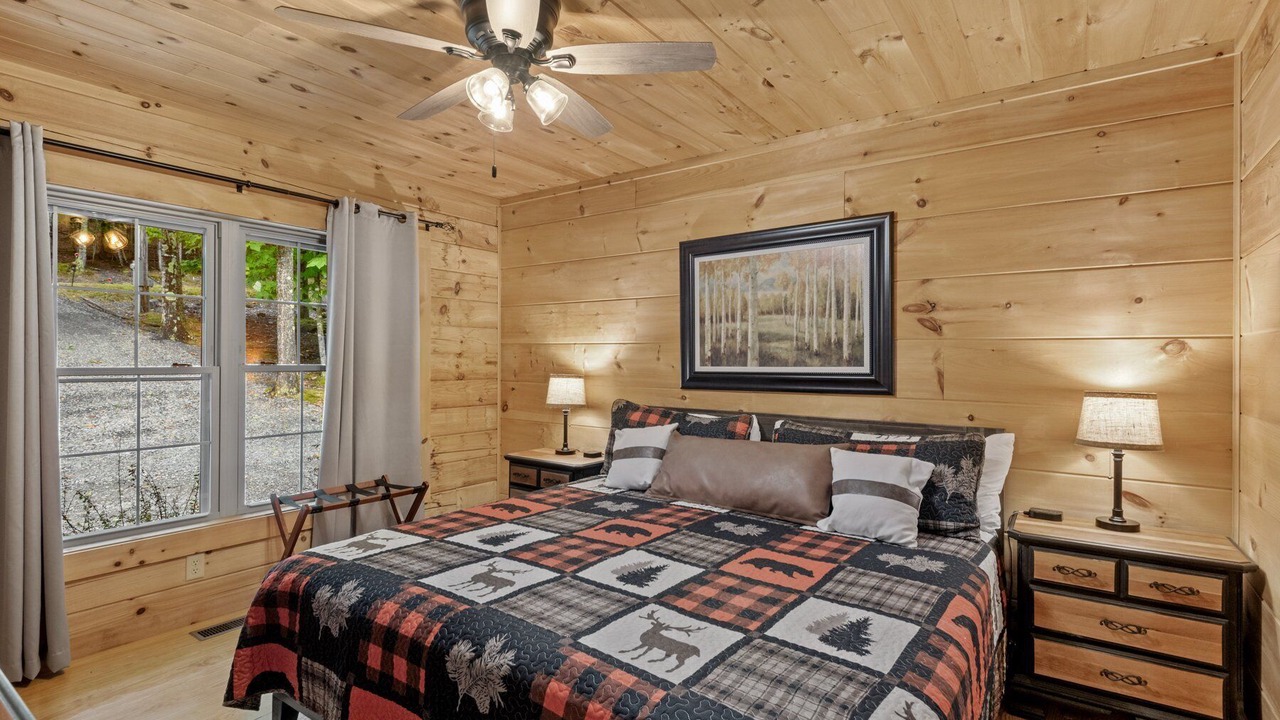 Photo of Bedroom in Beech Mountain