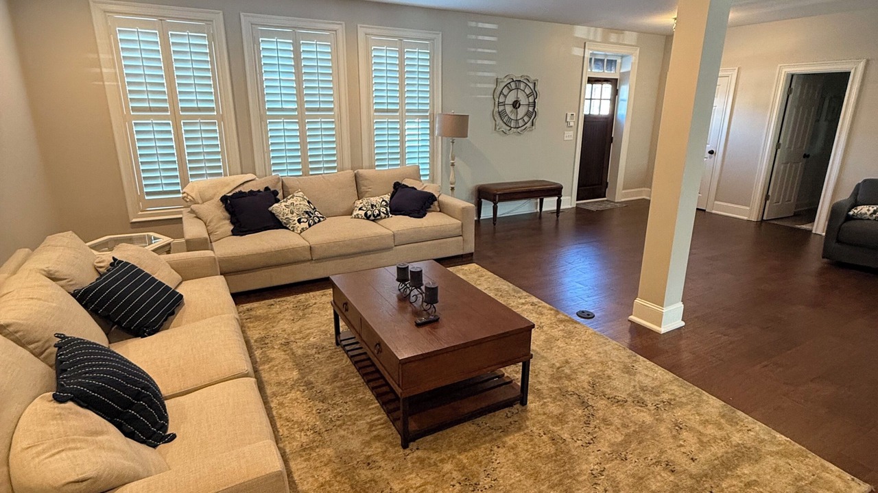Photo of Livingroom in West Point