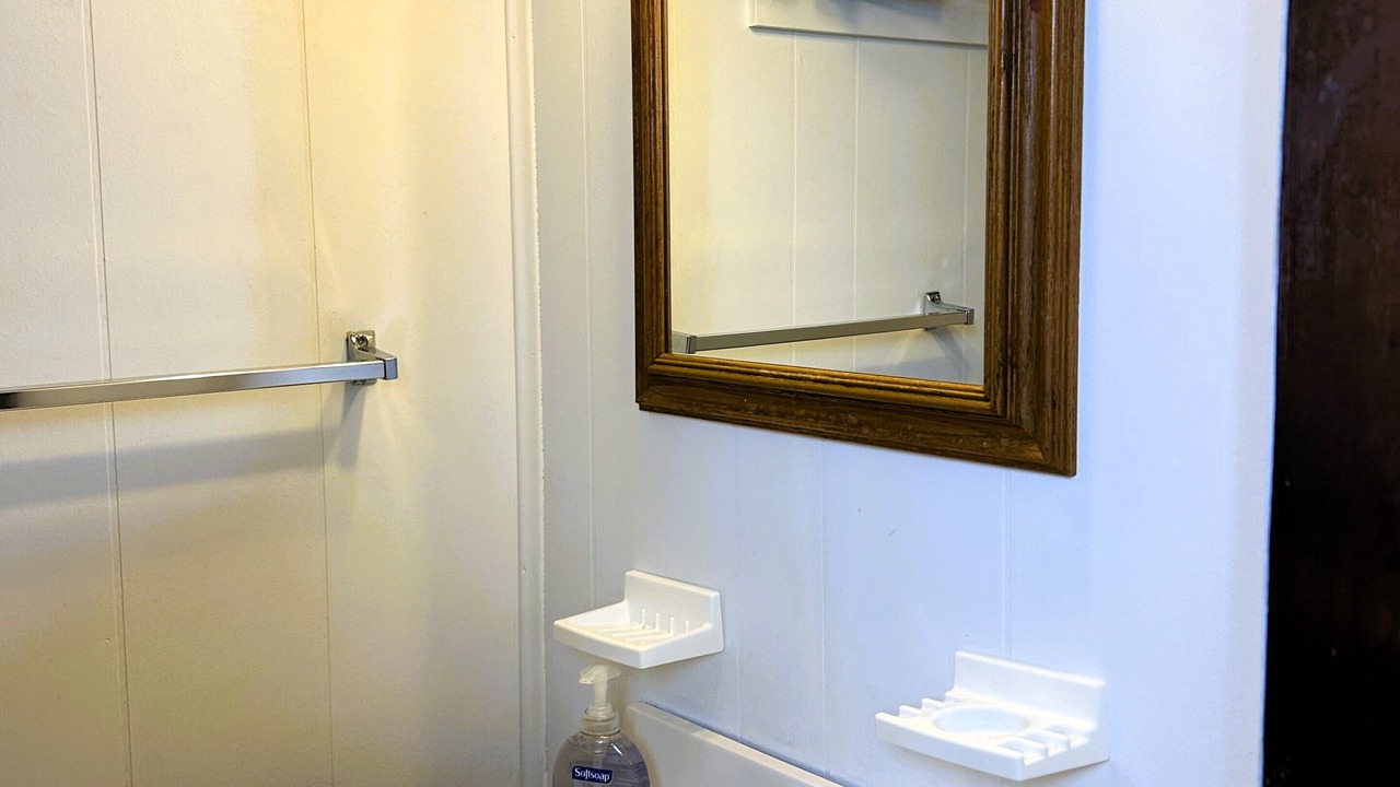 Photo of Bathroom in Dover Beaches North