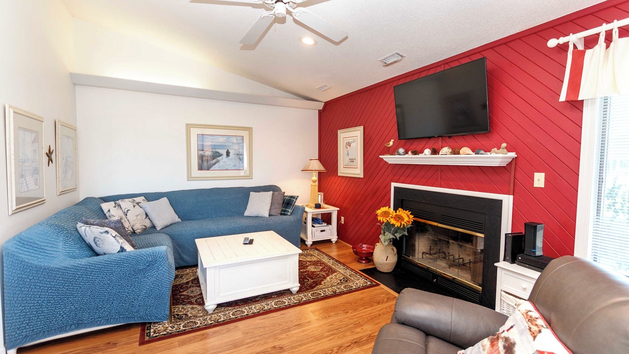 Photo of Livingroom in Corolla Light