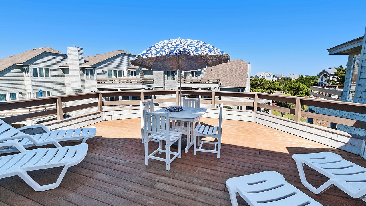 Photo of Outdoor in Corolla Light