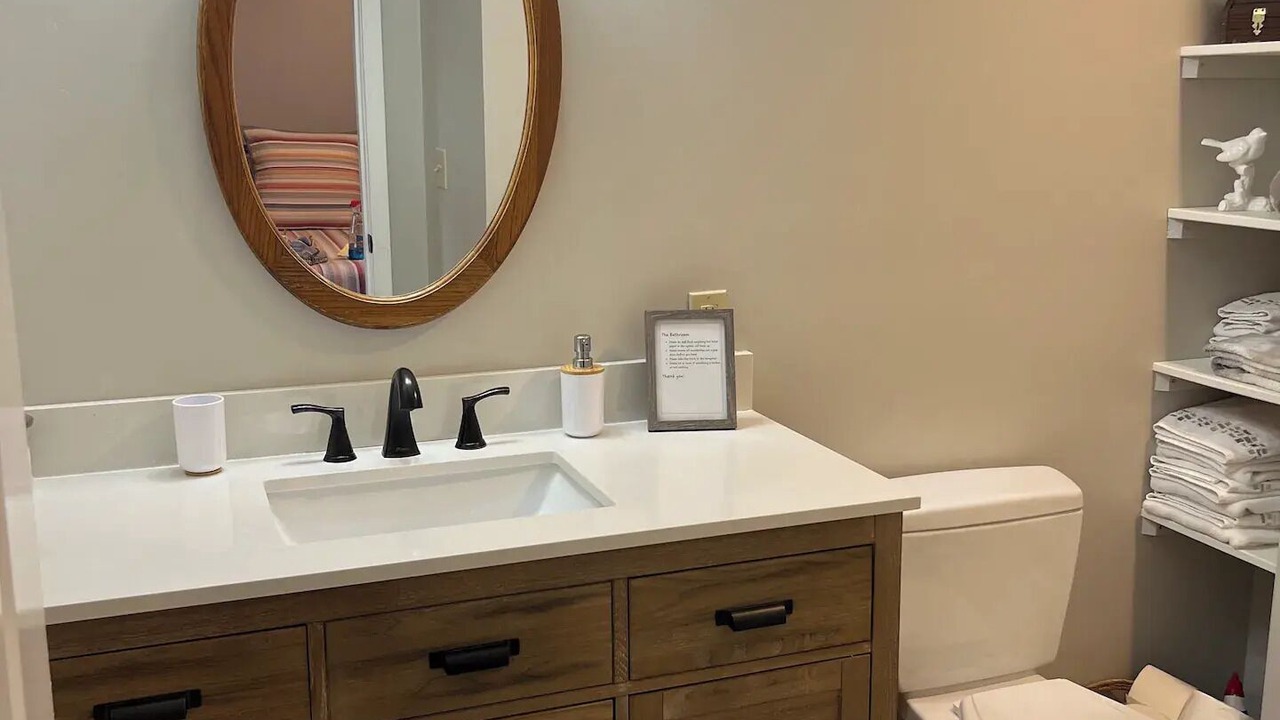 Photo of Bathroom in Monroe City