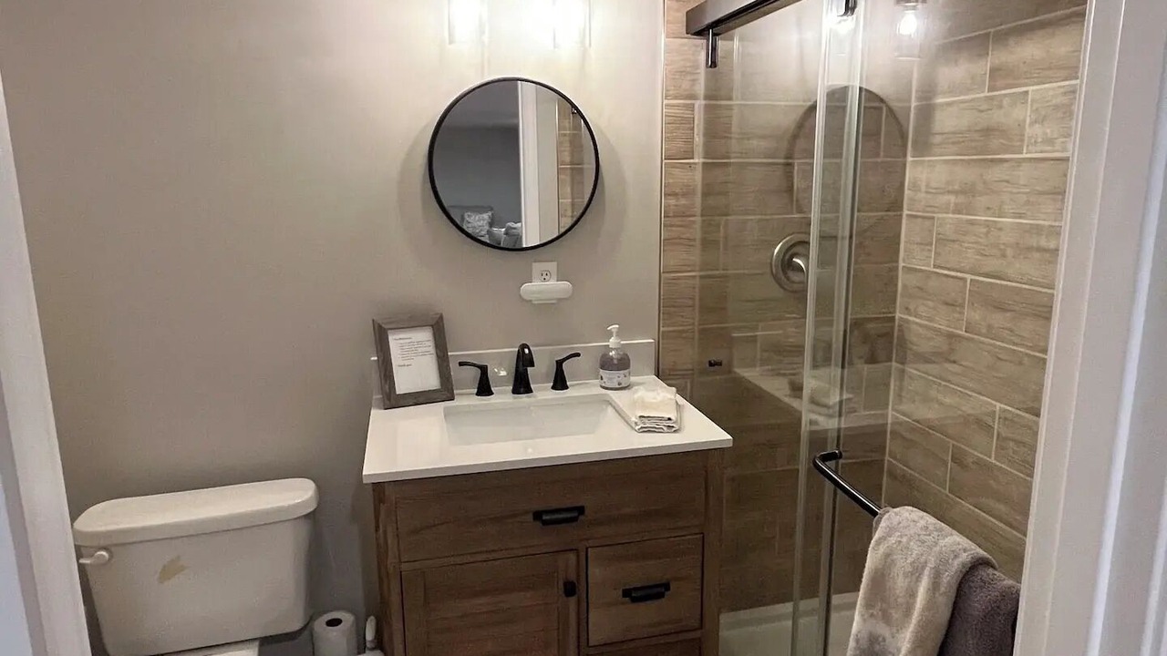 Photo of Bathroom in Monroe City