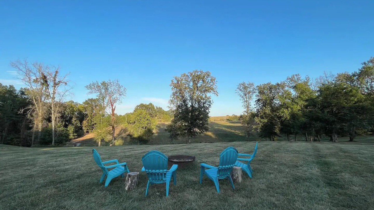 Photo of Outdoor in Monroe City