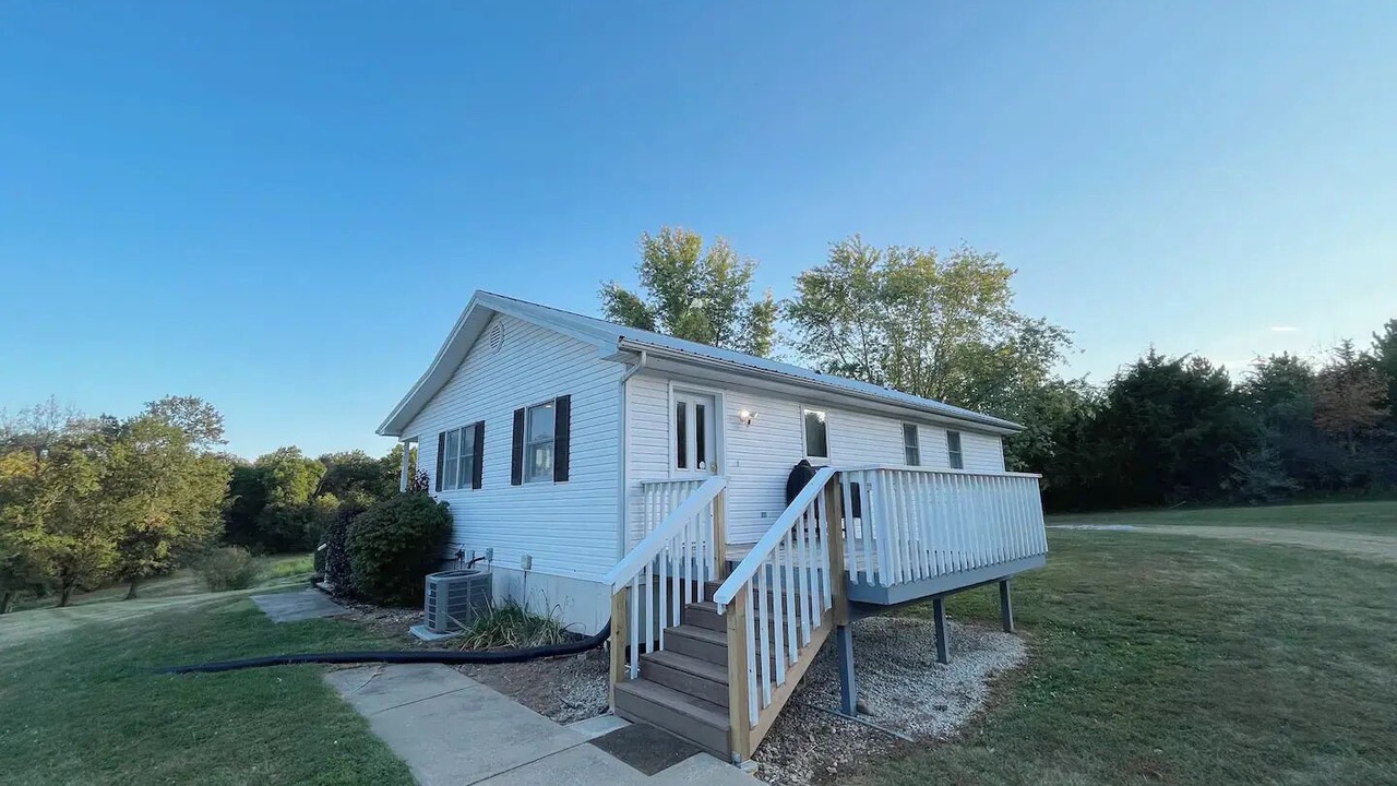 Photo of Outdoor in Monroe City
