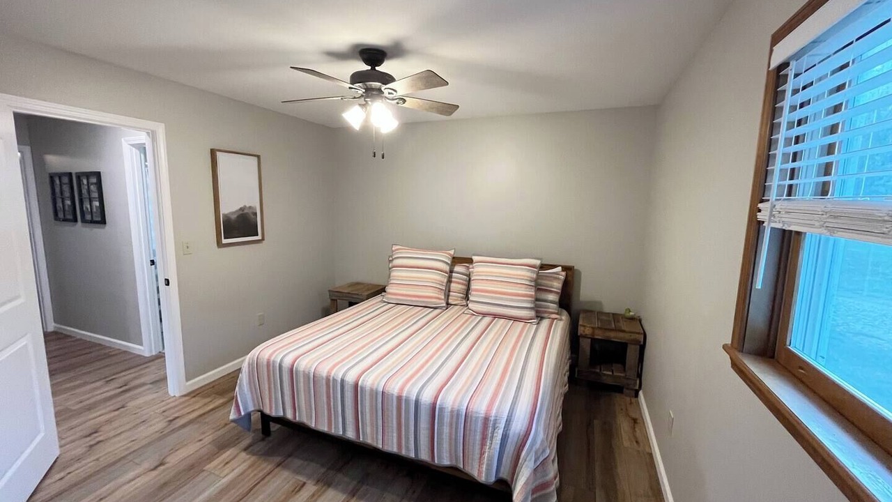 Photo of Bedroom in Monroe City