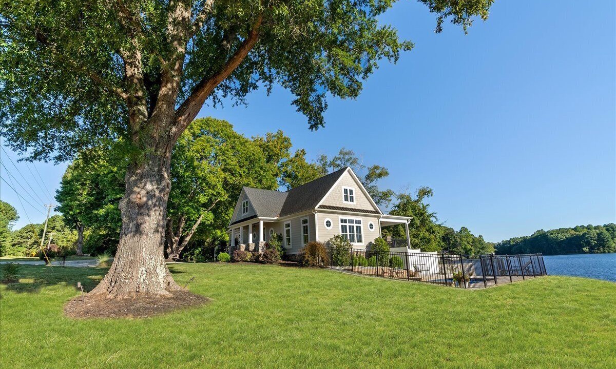 Photo of Outdoor in Bracey