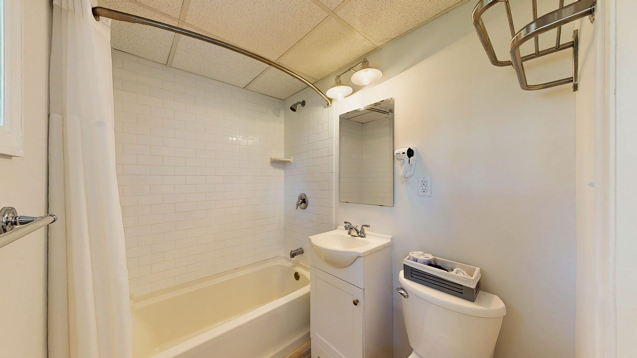 Photo of Bathroom in Cape May Court House