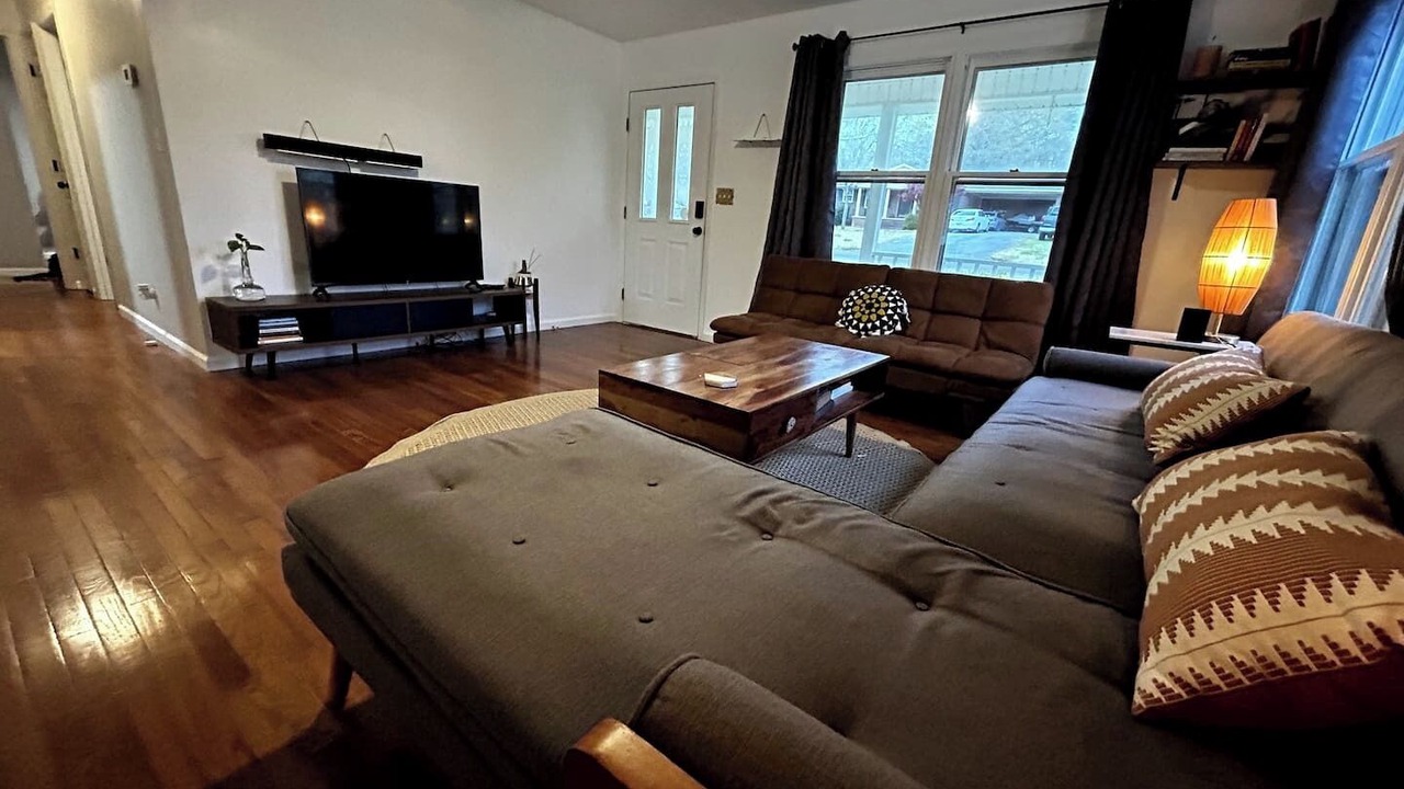 Photo of Livingroom in Calhoun