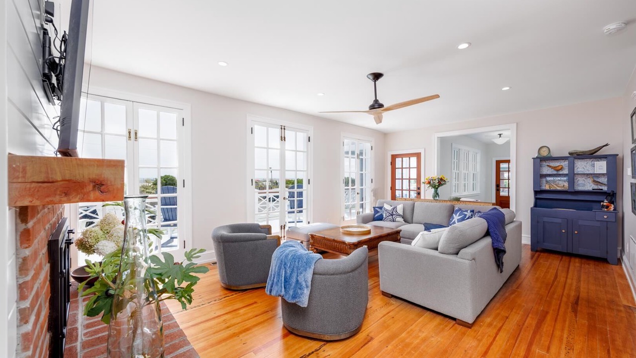 Photo of Livingroom in Cape May