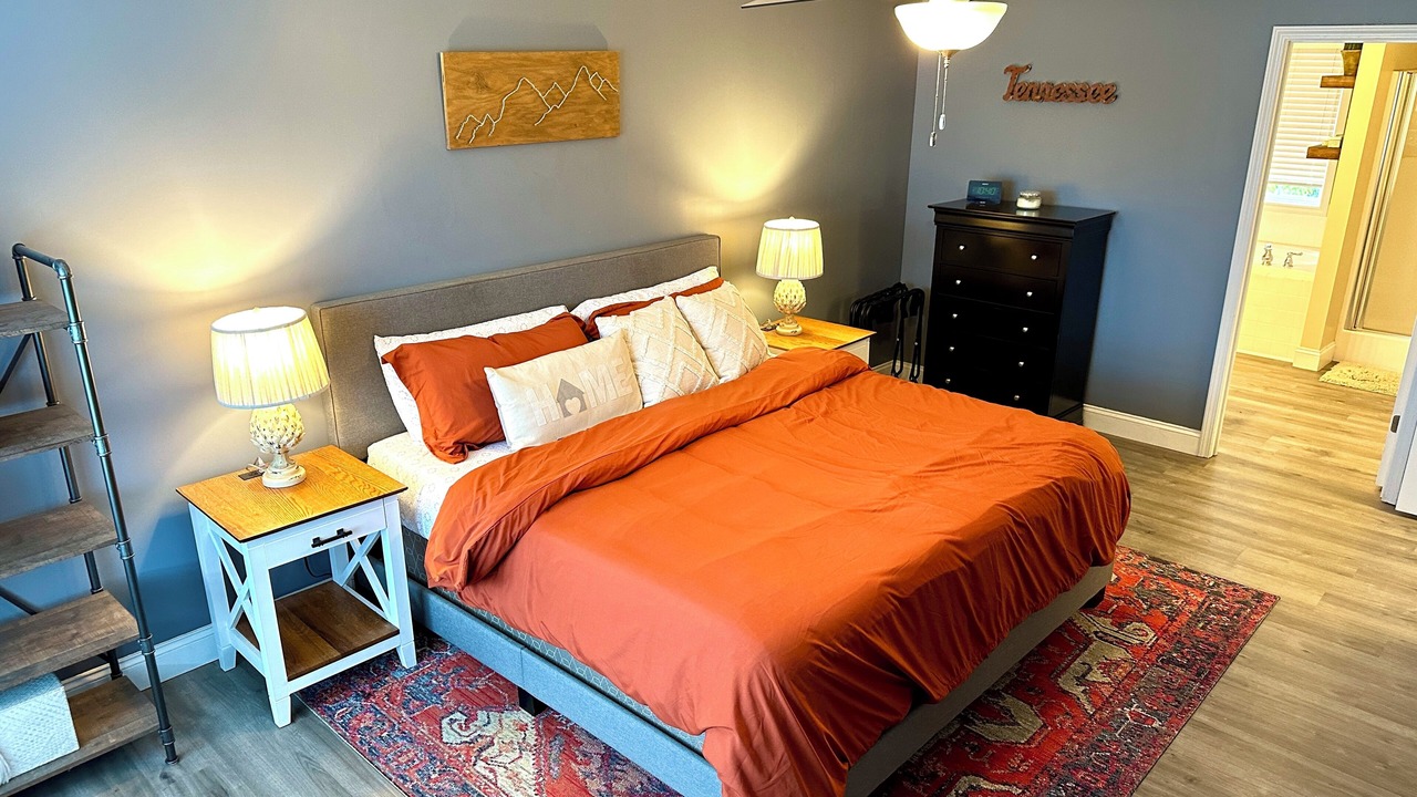 Photo of Bedroom in Ashley Oaks