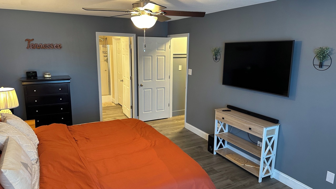 Photo of Bedroom in Ashley Oaks