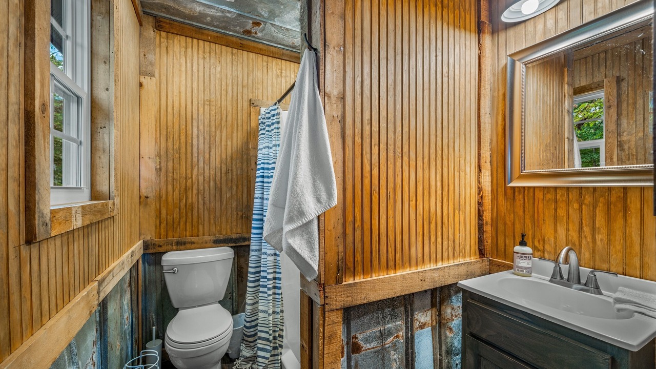 Photo of Bathroom in Mentone