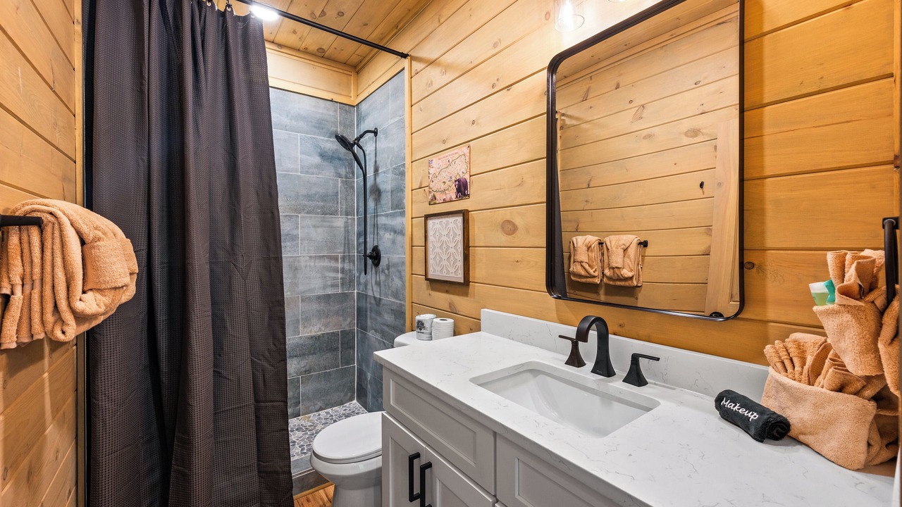 Photo of Bathroom in Sevierville