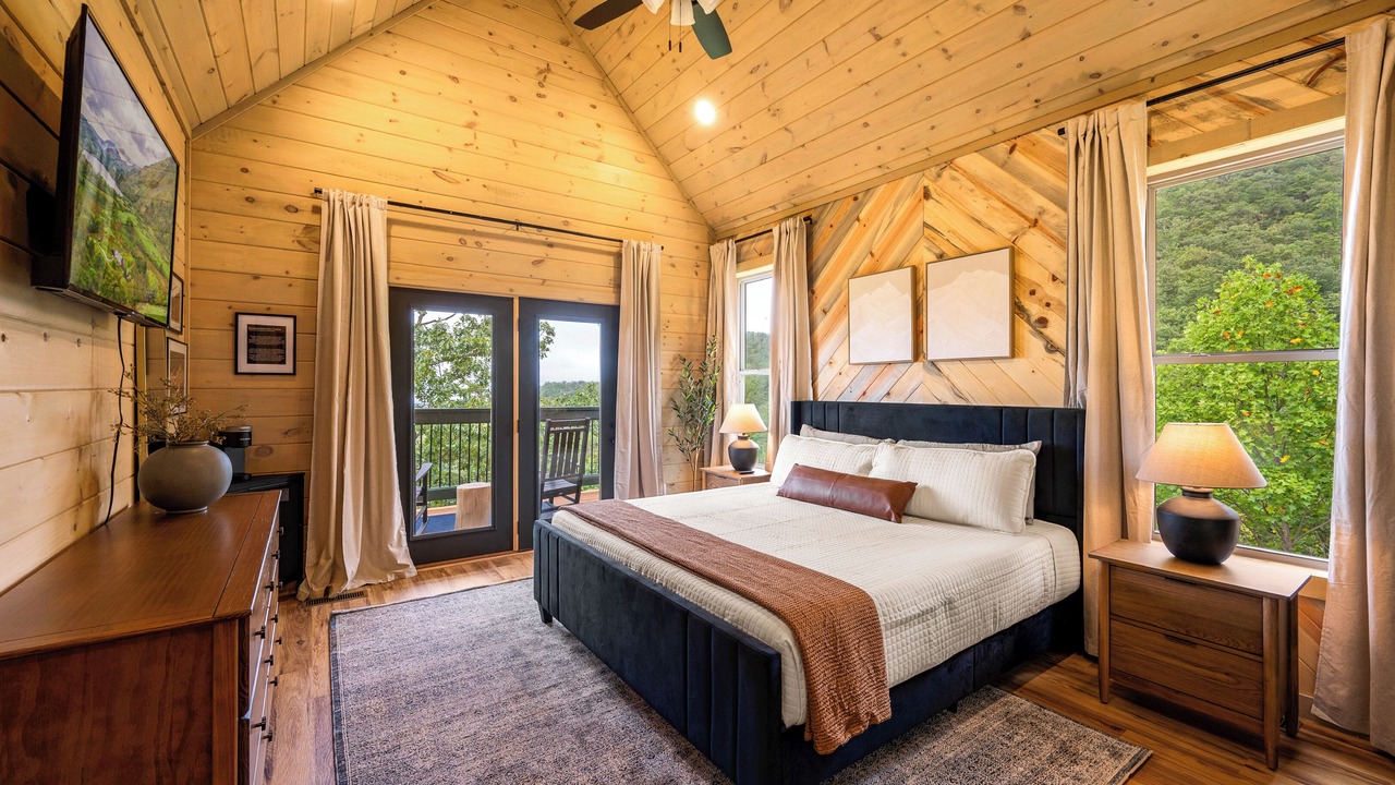 Photo of Bedroom in Sevierville