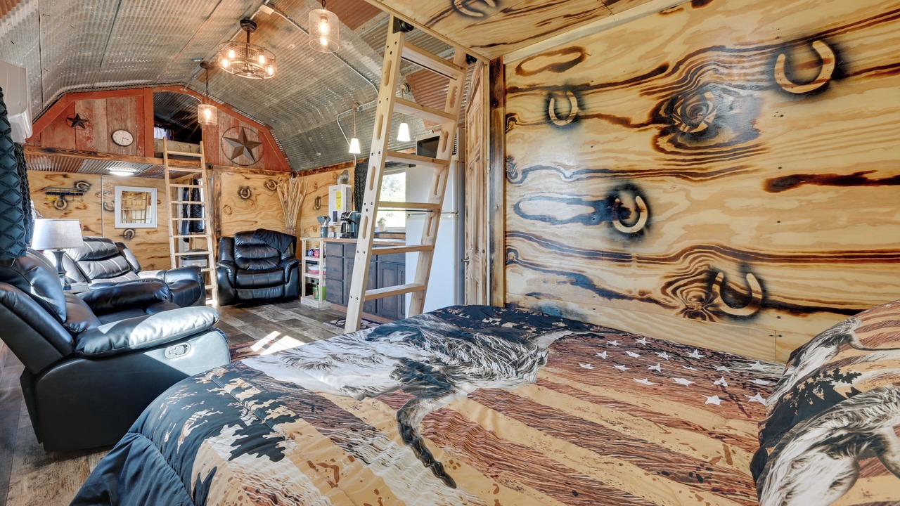 Photo of Bedroom in Austinville