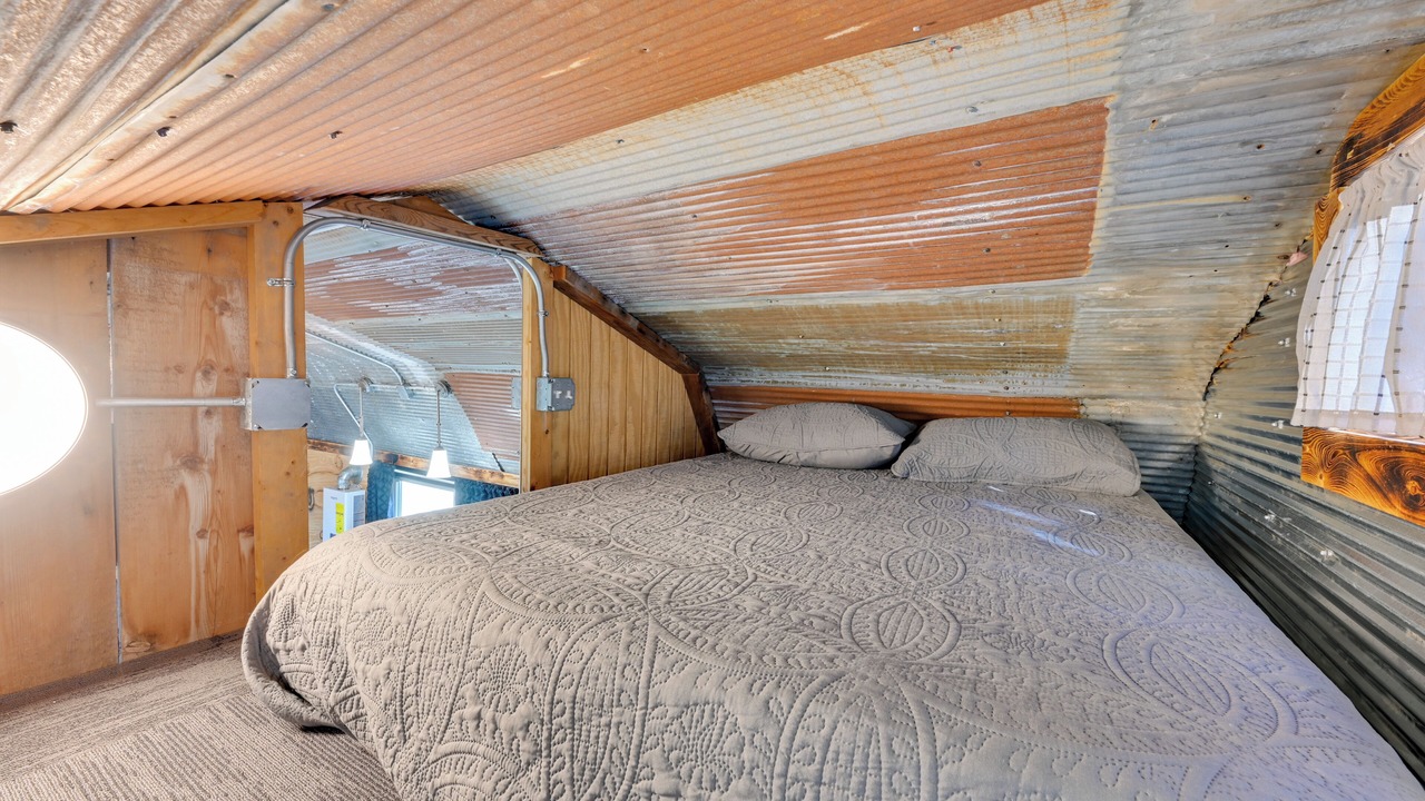 Photo of Bedroom in Austinville
