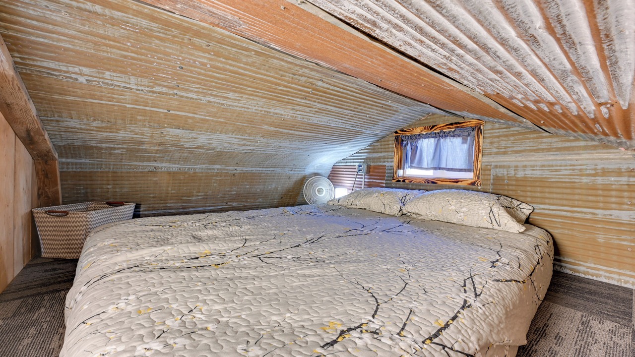 Photo of Bedroom in Austinville