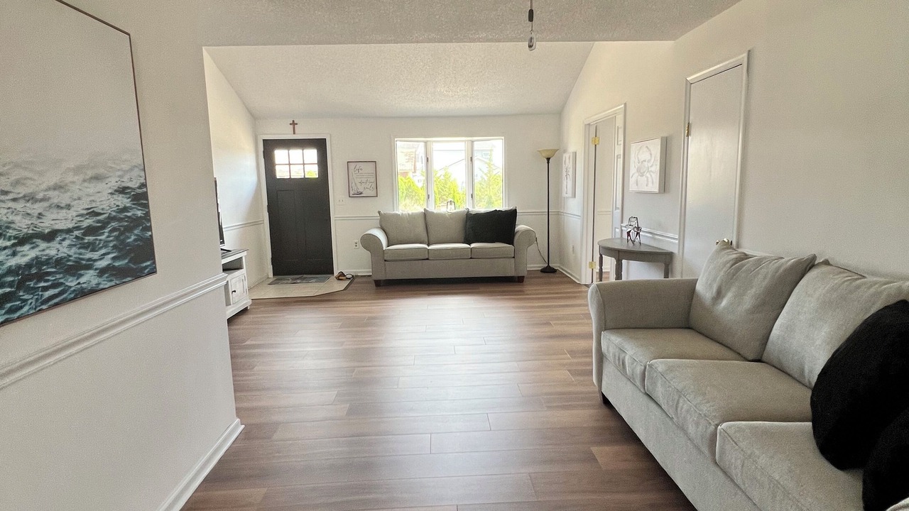 Photo of Livingroom in Beach Haven West