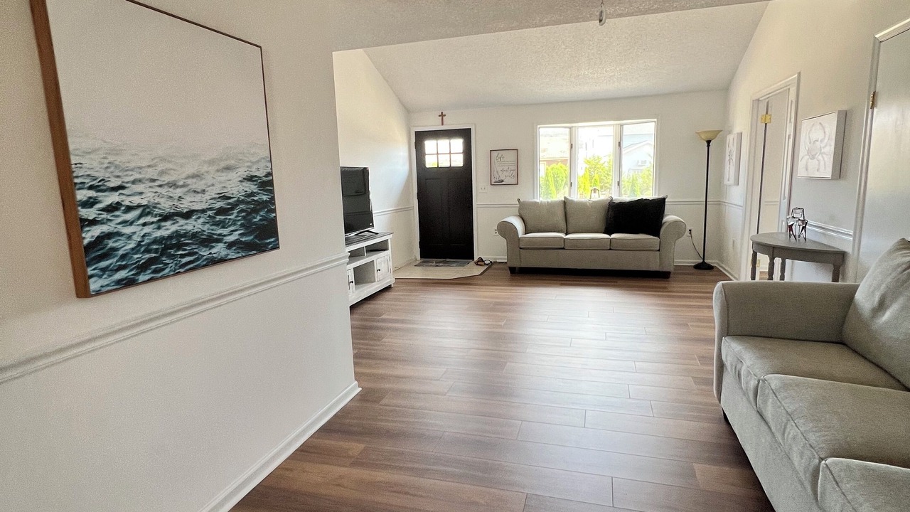 Photo of Livingroom in Beach Haven West
